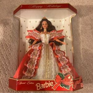 NWT 1997 Happy Holidays Special Edition 10th Anniversary Barbie RARE